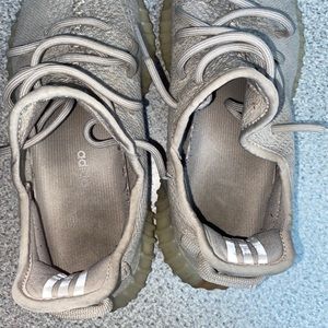 Yeezy 350 Grey